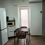 Casa Ocre Local * 아브란테스
