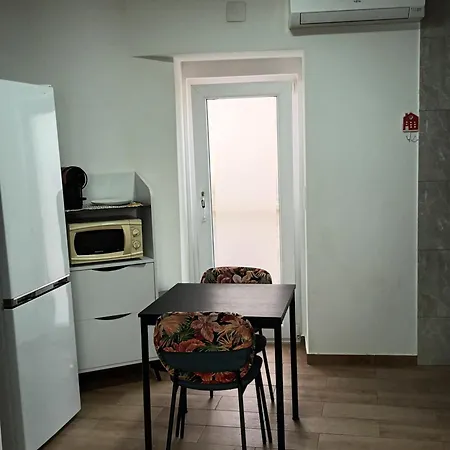 Casa Ocre Local * Abrantes